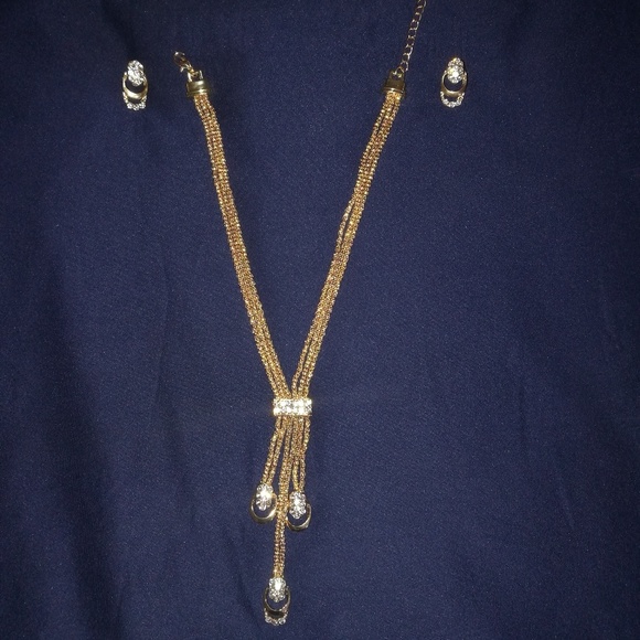 Indian Jewellery Set - Picture 2 of 6